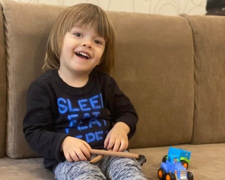 Европа търси 4-годишния Саша, изчезнал при бягство от бомбите край Киев