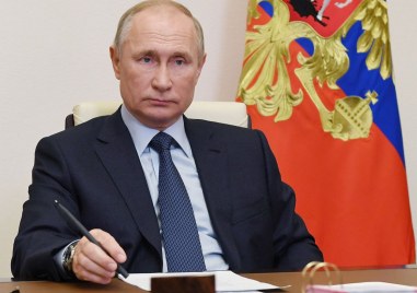Руската държавна телевизия спря излъчването на Путин докато той говори