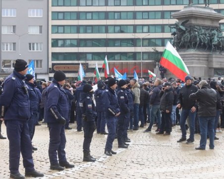Ключови точки на София са завардени от полицията