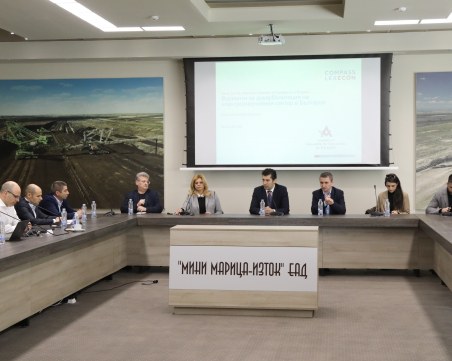 Представиха на Петков доклад за преход към нисковъглеродна икономика у нас