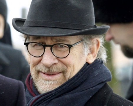 Стивън Спилбърг дари 1 млн. долара за хумнитарната криза в Украйна