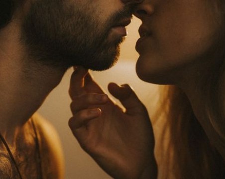 Защо мъжете имат повече интимни партньори от жените