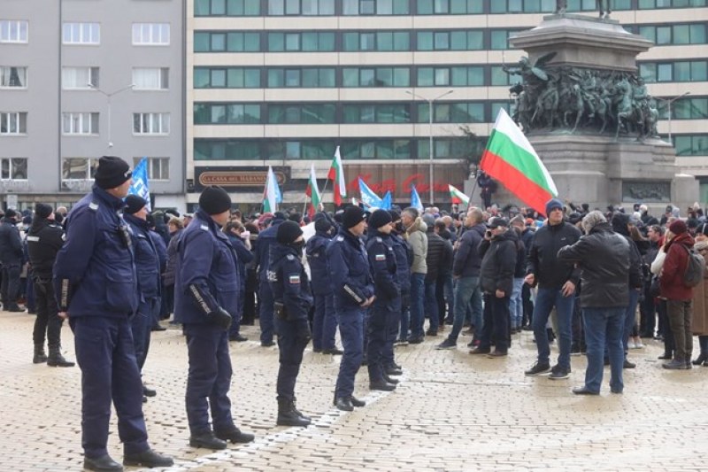 Ключови точки на София са завардени от полицията