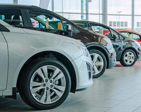 Цените на автомобилите в Русия са скочили драстично от началото на март