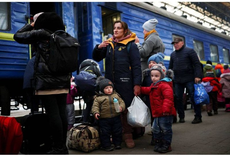 Над 3.3 милиона души вече са напуснали Украйна заради руското нашествие