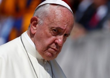 Папа Франциск нарече конфликта в Украйна безсмислено клане и призова лидерите