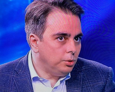 Няма причина за смяна на Бойко Рашков, смята вицепремиерът