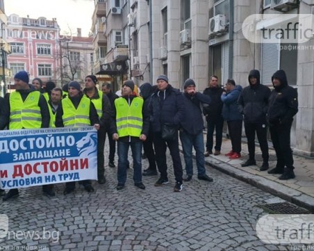 Полицаите у нас няма да спрат с протестите си, не приемат политиките по доходите на коалицията