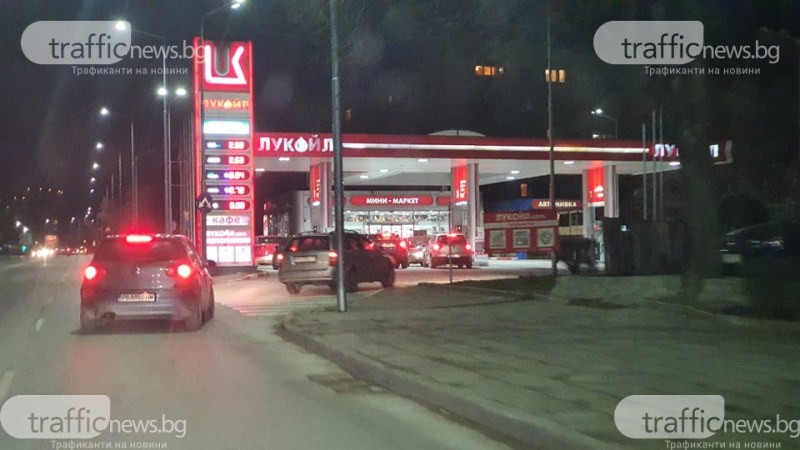 Асен Василев: Цените на горивата трябва да паднат!