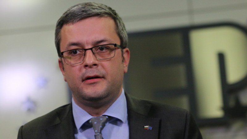 Тома Биков: По-опасното от войната близо до нас е Кирил Петков да е премиер