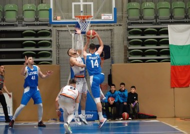 Академик загуби домакинството си на Левски в среща от втория