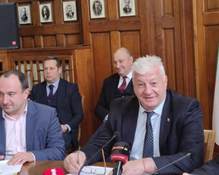 Вдигат някои такси в Пловдив от 1 април, дават старт на процедурата за 50-милионния заем