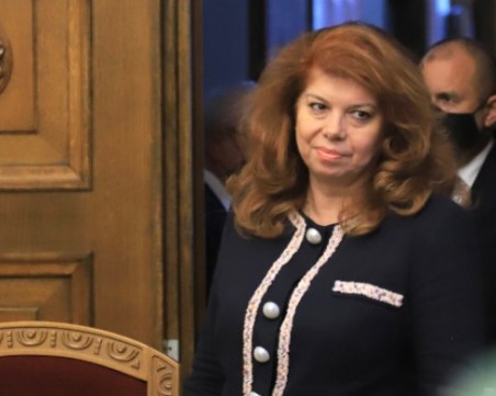 Йотова застава зад правителството, очаква продължение след арестите