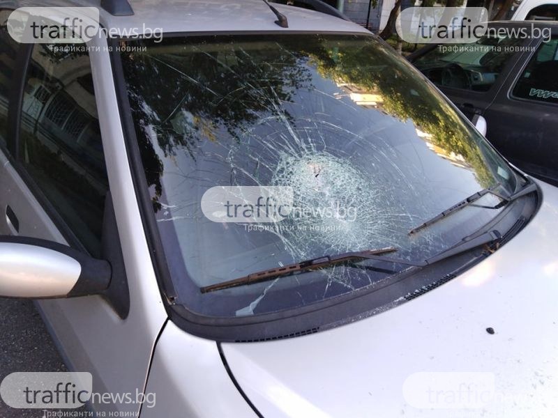 Арестуваха мъж в Брезово, потрошил колата на свой съсед