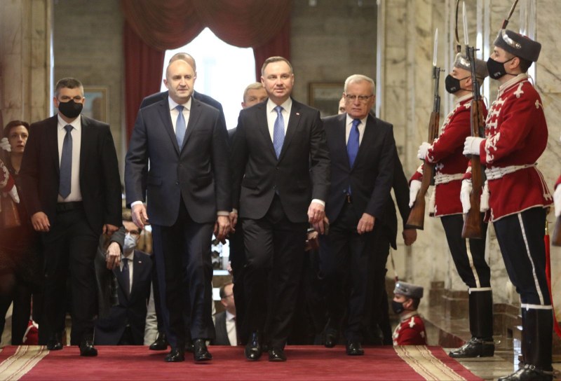 С Полша сме единни за укрепване на източния фланг на