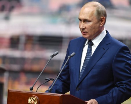 Путин: Неприятелските страни ще ни плащат за газ само в рубли