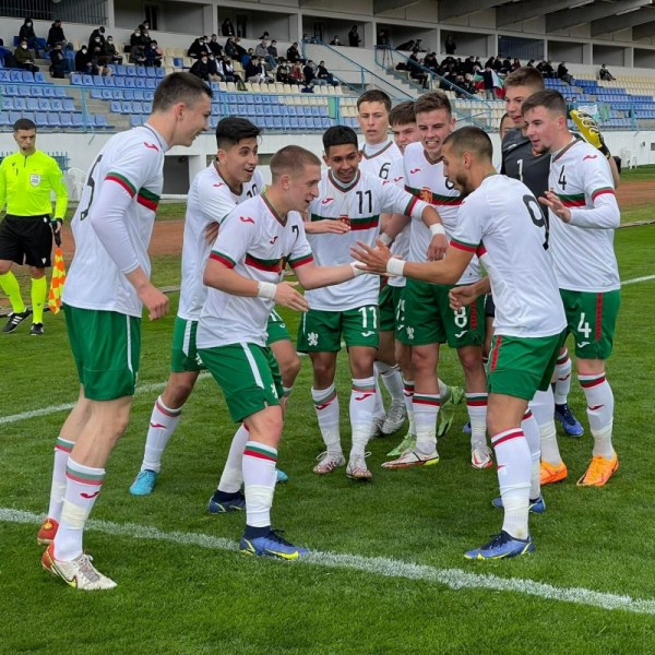 Страхотно начало за България U17 в битката за класиране на Европейското