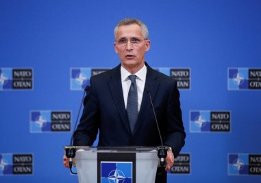 Генералният секретар на НАТО Йенс Столтенберг заяви преди днешната среща
