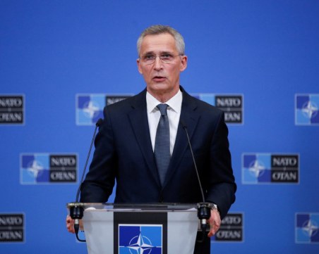 Столтенберг: Предвижда се изпращането на бойни групи в България