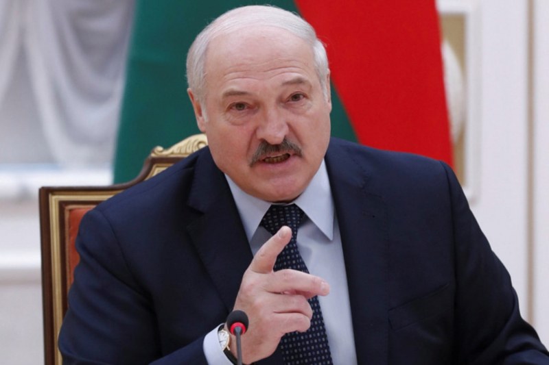 Беларуският президент Александър Лукашенко предупреди днес, че полското предложение за