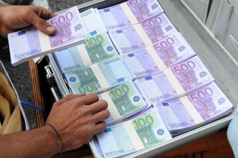 Окръжен съд-Пловдив осъди пловдивчанин да върне 200 000 евро, взети