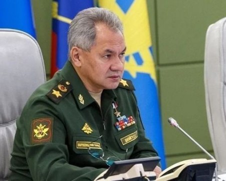 Русия опроверга новината за инфаркт: Шойгу се срещна с ръководството на МФ