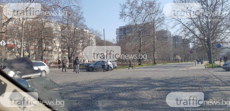 Катастрофа на прелез в Пловдив, един от шофьорите избяга