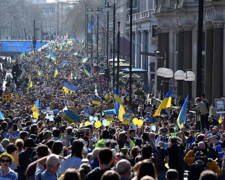 Мащабен протест срещу войната в Украйна се проведе в Лондон