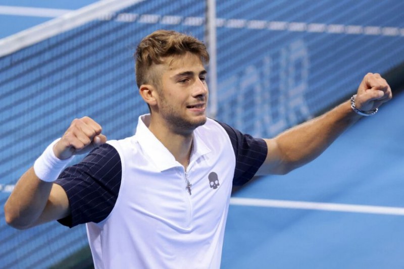 Александър Донски спечели титлата на тенис турнира в Тунис