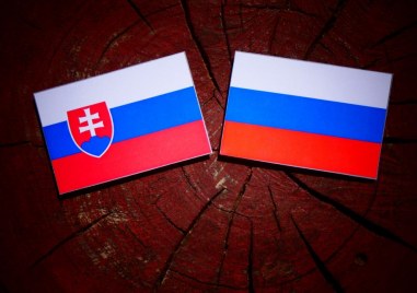Москва експулсира трима словашки дипломати съобщи днес руското външно министерство
