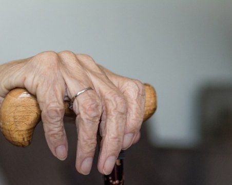 Хванаха апаш, нападнал и обрал пенсионерка в асансьор в Пловдив