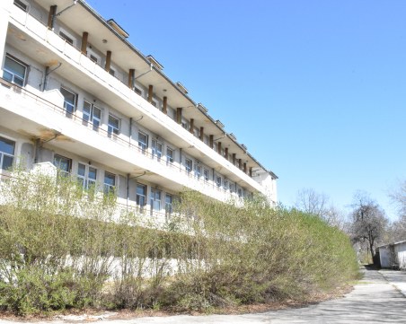 Зико разпореди спешно почистване на бившата Белодробна болница