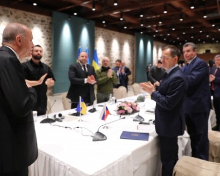 След преговорите: Русия ограничава военните действия в Украйна