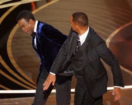 Уил Смит не за пръв път удря някого на церемония