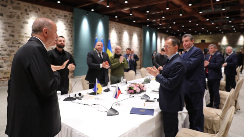 Прекратяване на огъня обсъждат Русия и Украйна на преговорите