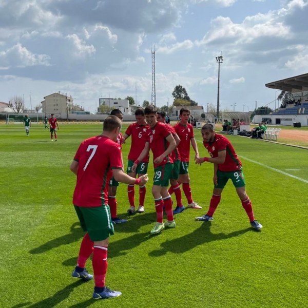 Жълт картон в 87-та минута прати България U17 на Европейско
