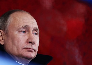 Президентът на Русия Владимир Путин днес проведе телефонен разговор с