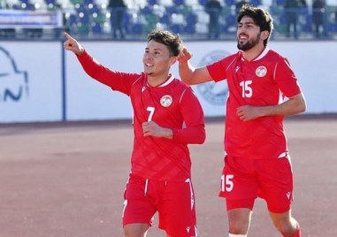 Играчът на Локомотив Парвиз Умарбаев вкара за отбора на Таджикистан