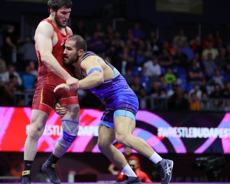 Сребро и бронз за българските борци на Европейското днес