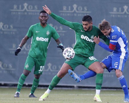 Лудогорец се раздели с нападател