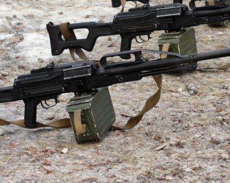 Пратка с германски ракети и картечници пристигна в Украйна