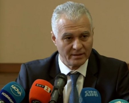 Агентите на ДАНС, уличени в шпионаж, били на ръководни длъжности