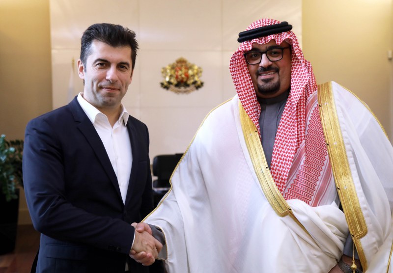 Кирил Петков се срещна с министъра на икономиката на Саудитска Арабия
