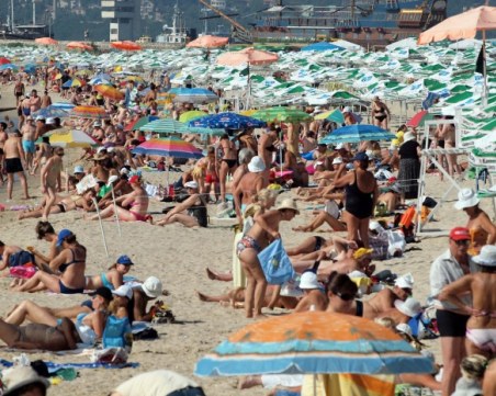 Министърът на туризма: Руснаците ще летуват в Турция и Кипър, но не и у нас