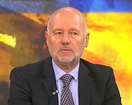 Проф. Тагарев: Дали даваме, или не оръжия на Украйна – рискът е еднакъв
