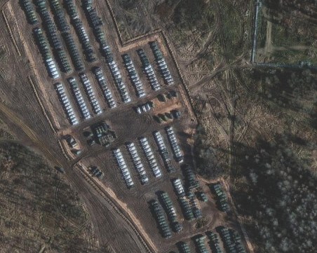 Русия увеличава войската си по западната граница