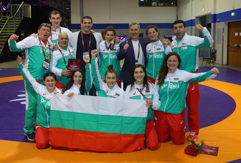 Българките трети в отборното класиране на Европейското по борба