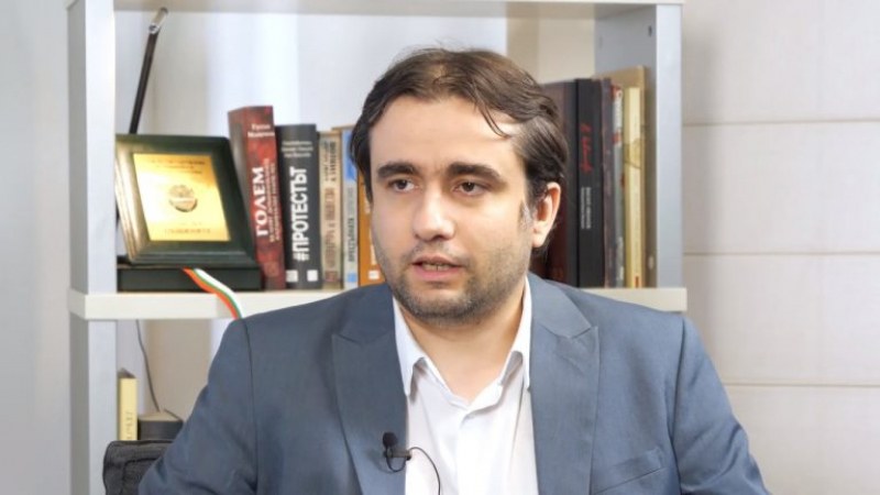 Министър Божанов: Не сме блокирали достъпа до руски медии