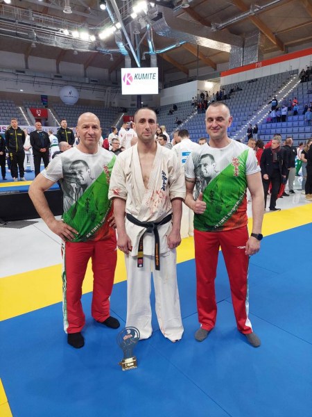 Пловдивчанинът Валери Димитров стана за 21-и път европейски шампион по карате