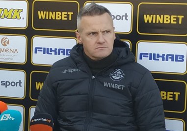 Треньорът на Ботев Азрудин Валентич говори след загубата от Лудогорец Не